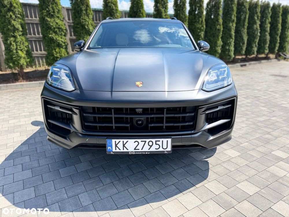 Porsche Cayenne - 2