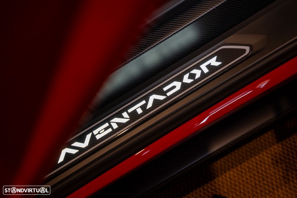 Lamborghini Aventador SVJ - 19