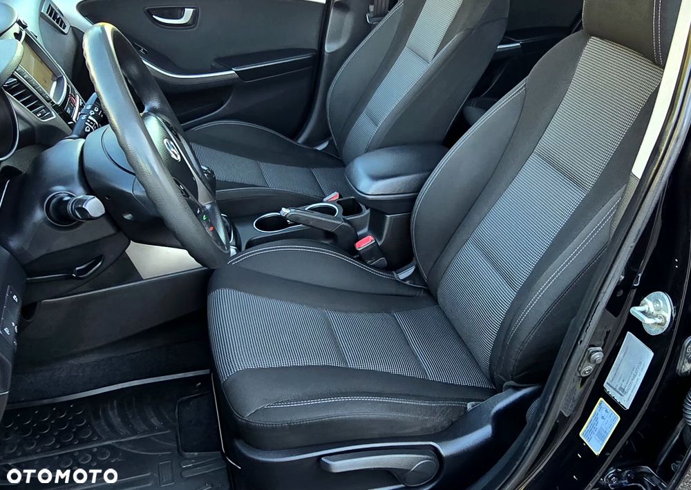 Hyundai i30 - 16
