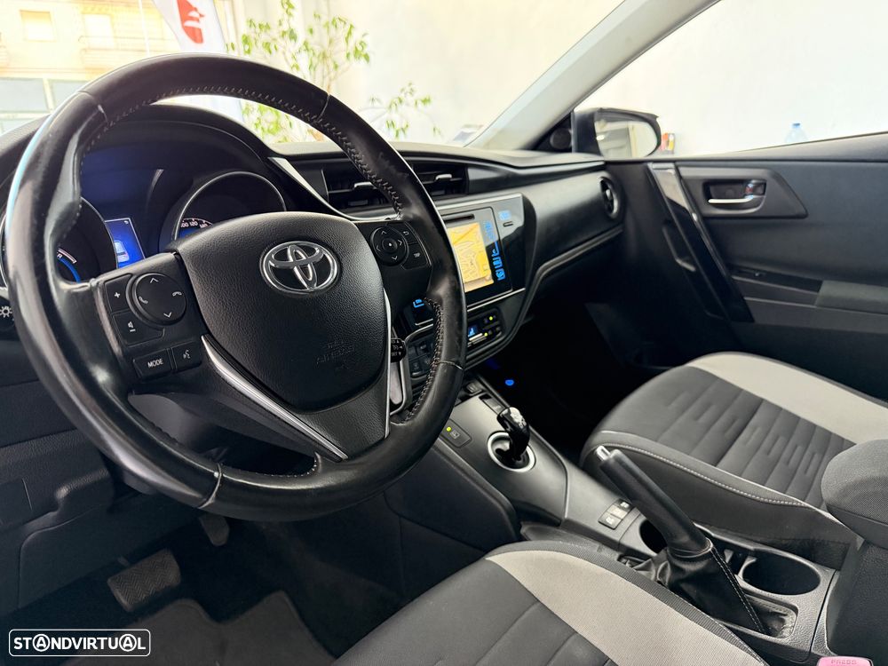 Toyota Auris 1.8 HSD Comfort +P.Sport+Navi - 14