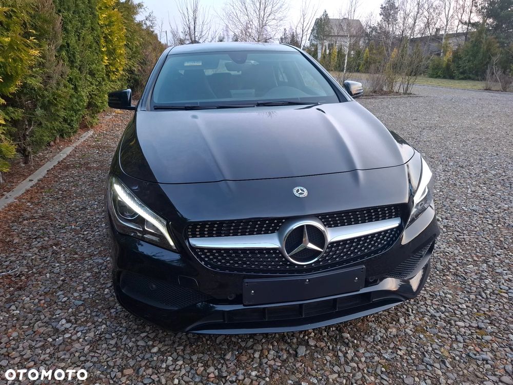 Mercedes-Benz CLA 180 7G-DCT AMG Line - 6