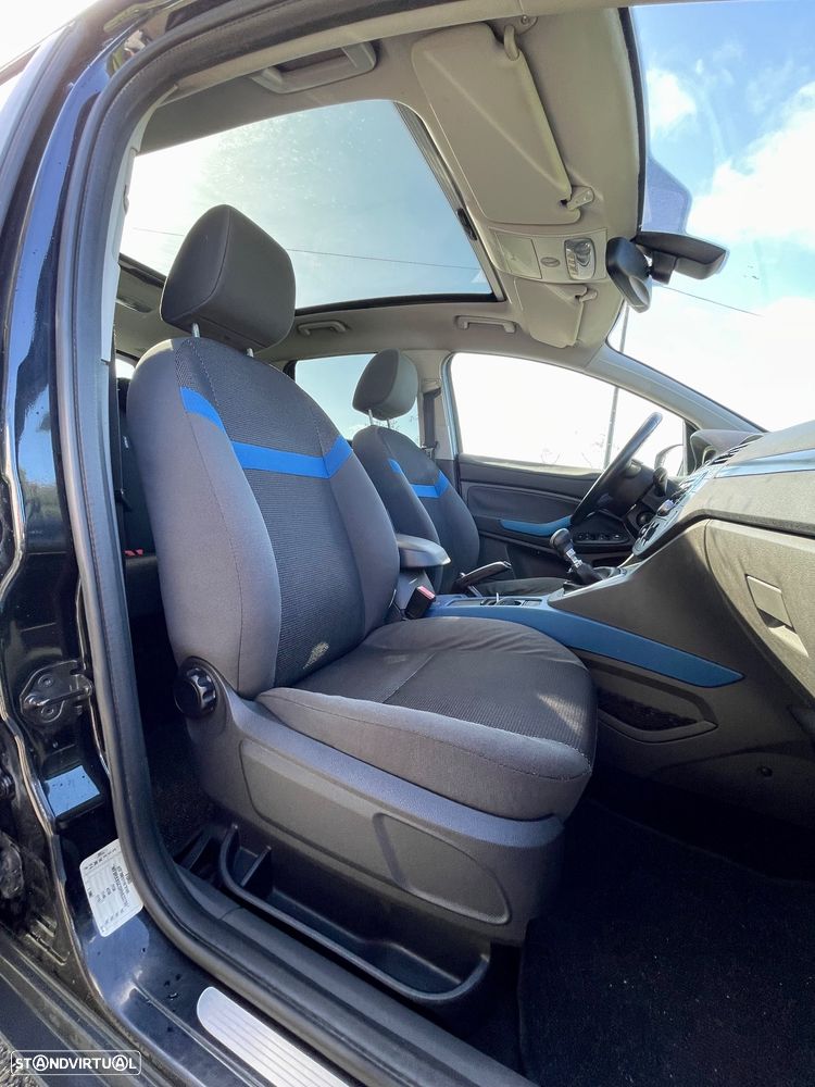 Ford Kuga 2.0 TDCi Titanium - 12