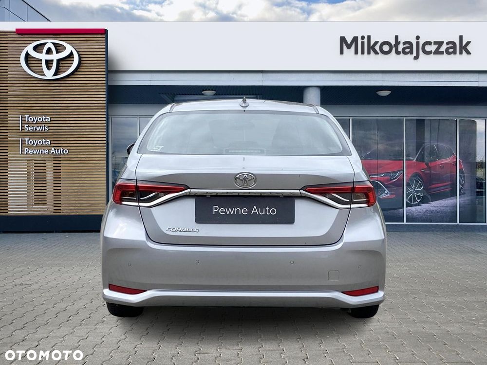 Toyota Corolla - 8