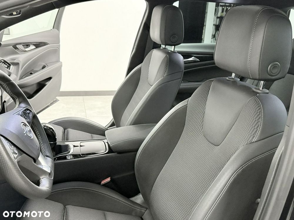 Opel Insignia - 41