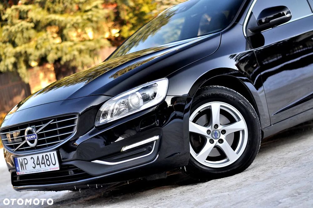 Volvo V60 D4 Geartronic Summum - 4