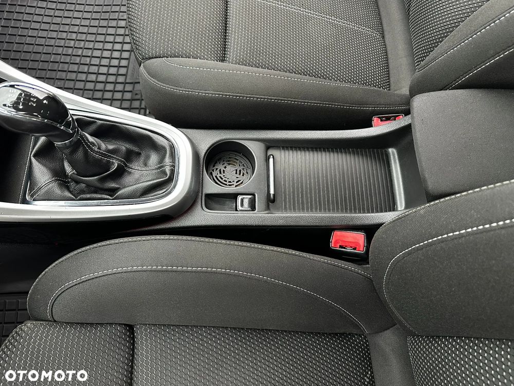 Opel Astra 1.4 Turbo - 13