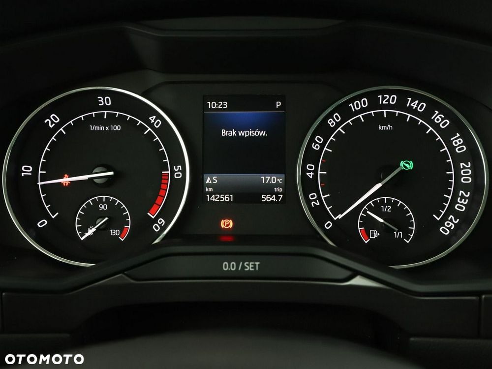 Skoda Superb 2.0 TDI SCR Style DSG - 23