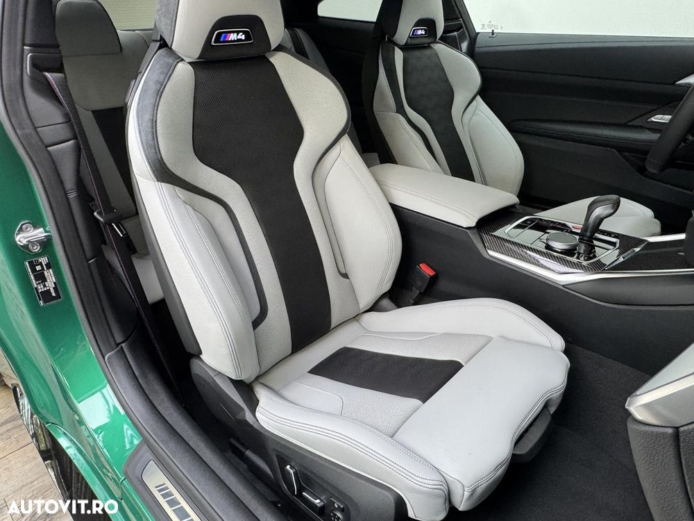 BMW M4 Competition M xDrive - 33