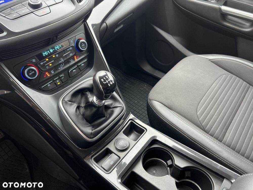 Ford Kuga 2.0 TDCi AWD Titanium - 15