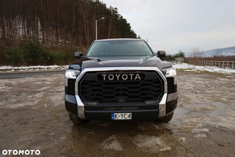 Toyota Tundra - 16