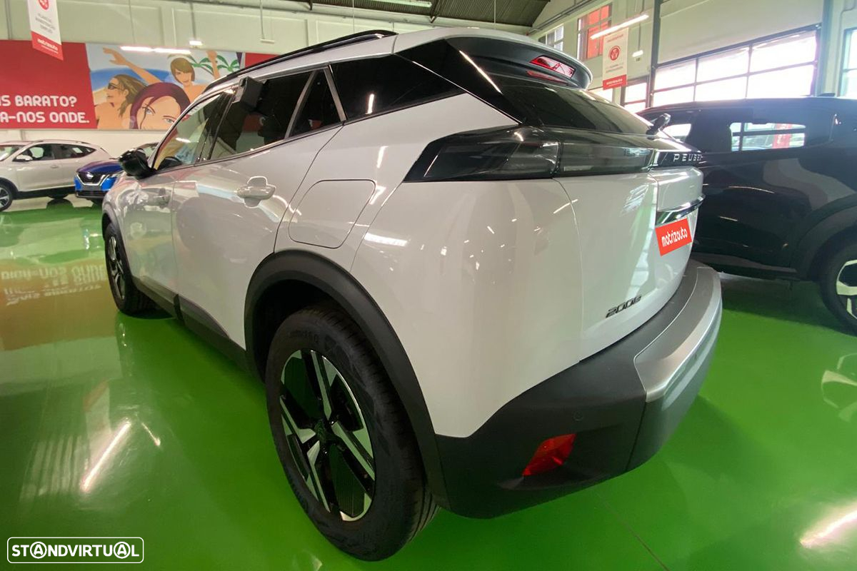 Peugeot 2008 1.2 PureTech Allure - 3