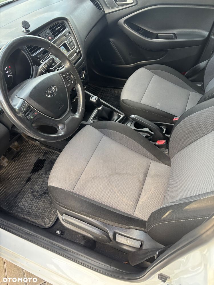Hyundai I20 2017 photo 5