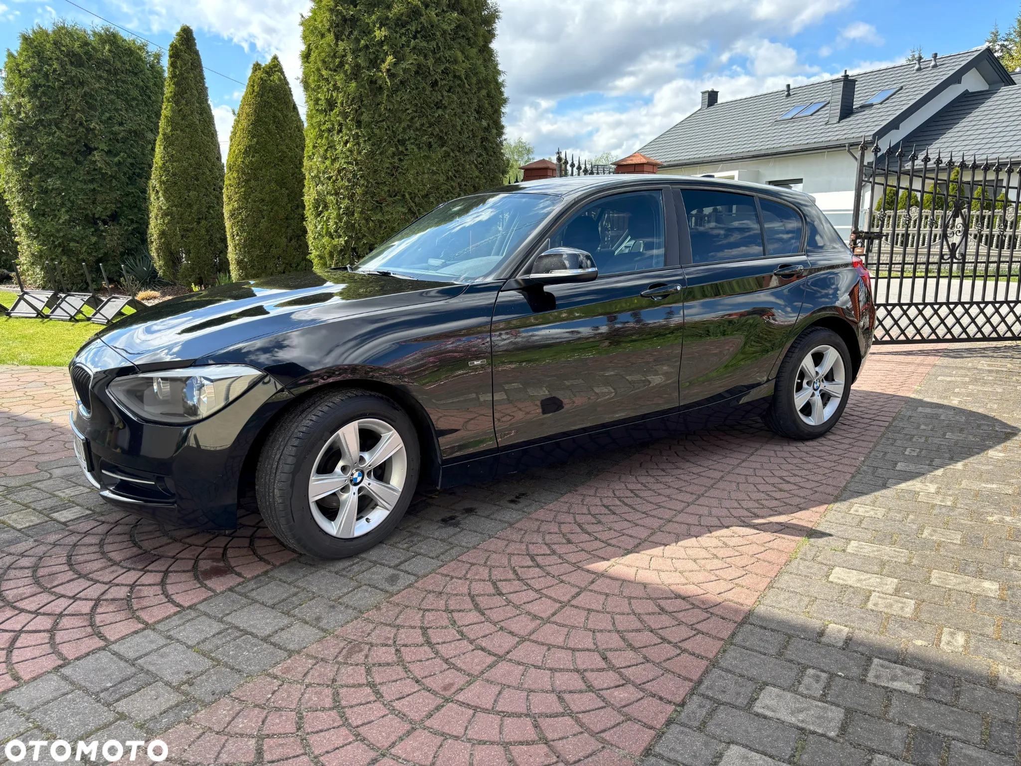 BMW Seria 1 114i Sport Line - 2