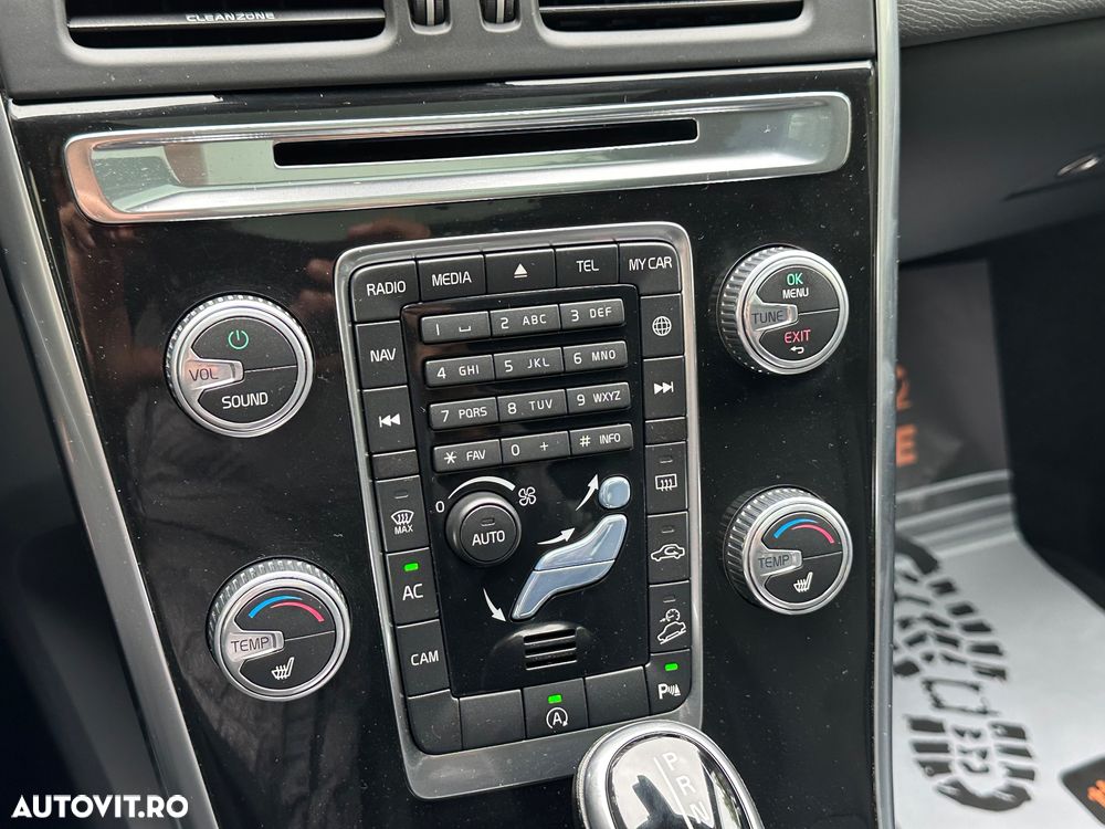 Volvo XC 60 - 24