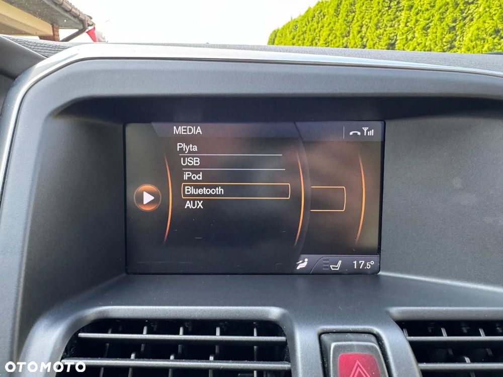 Volvo XC 60 T6 AWD Momentum - 6