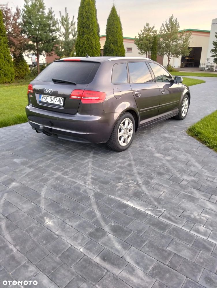 Audi A3 Sportback 2.0 TDI DPF Ambiente - 16