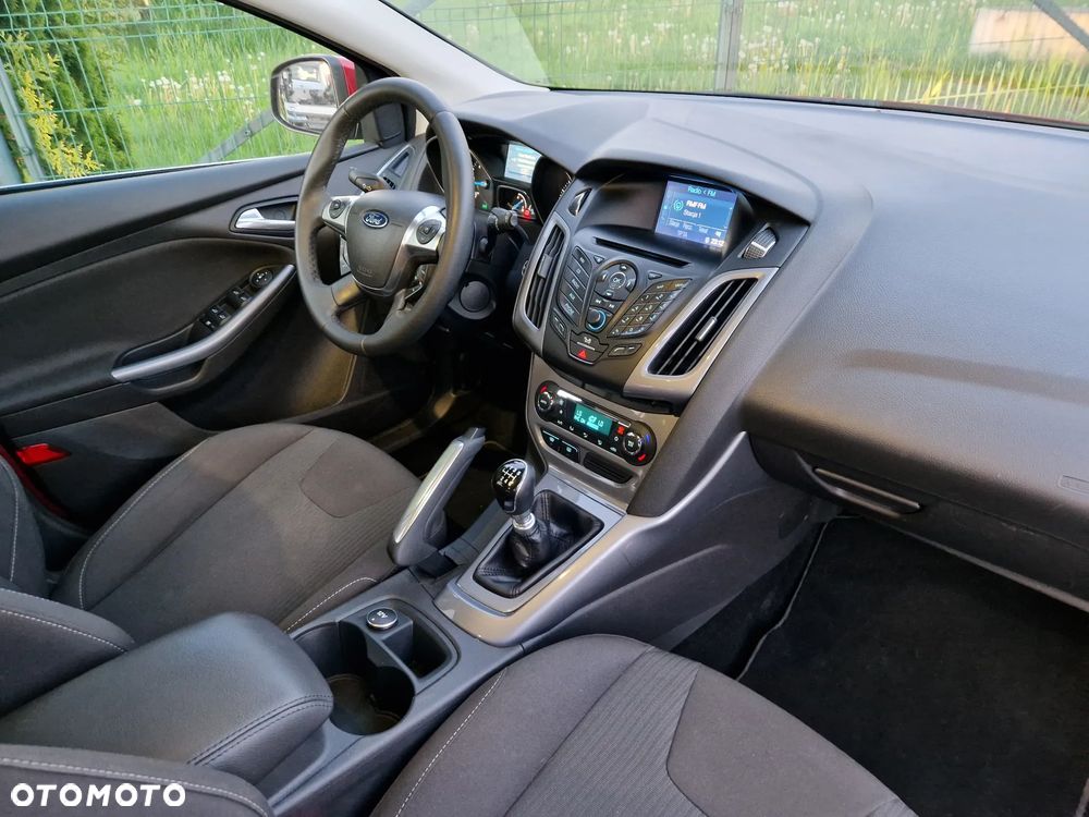 Ford Focus 2.0 TDCi DPF Titanium - 5