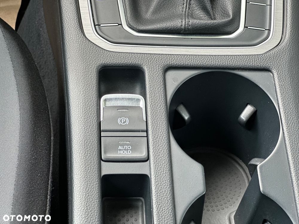 Volkswagen Passat Variant - 17