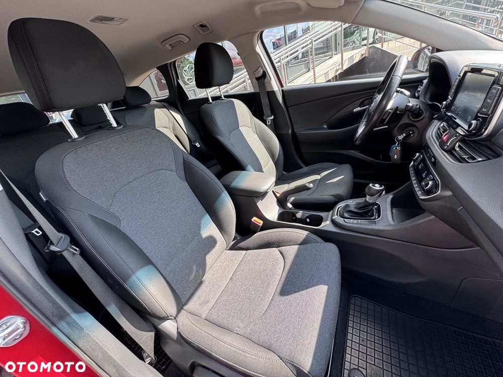 Hyundai i30 1.5 T-GDI 48V Comfort DCT - 19