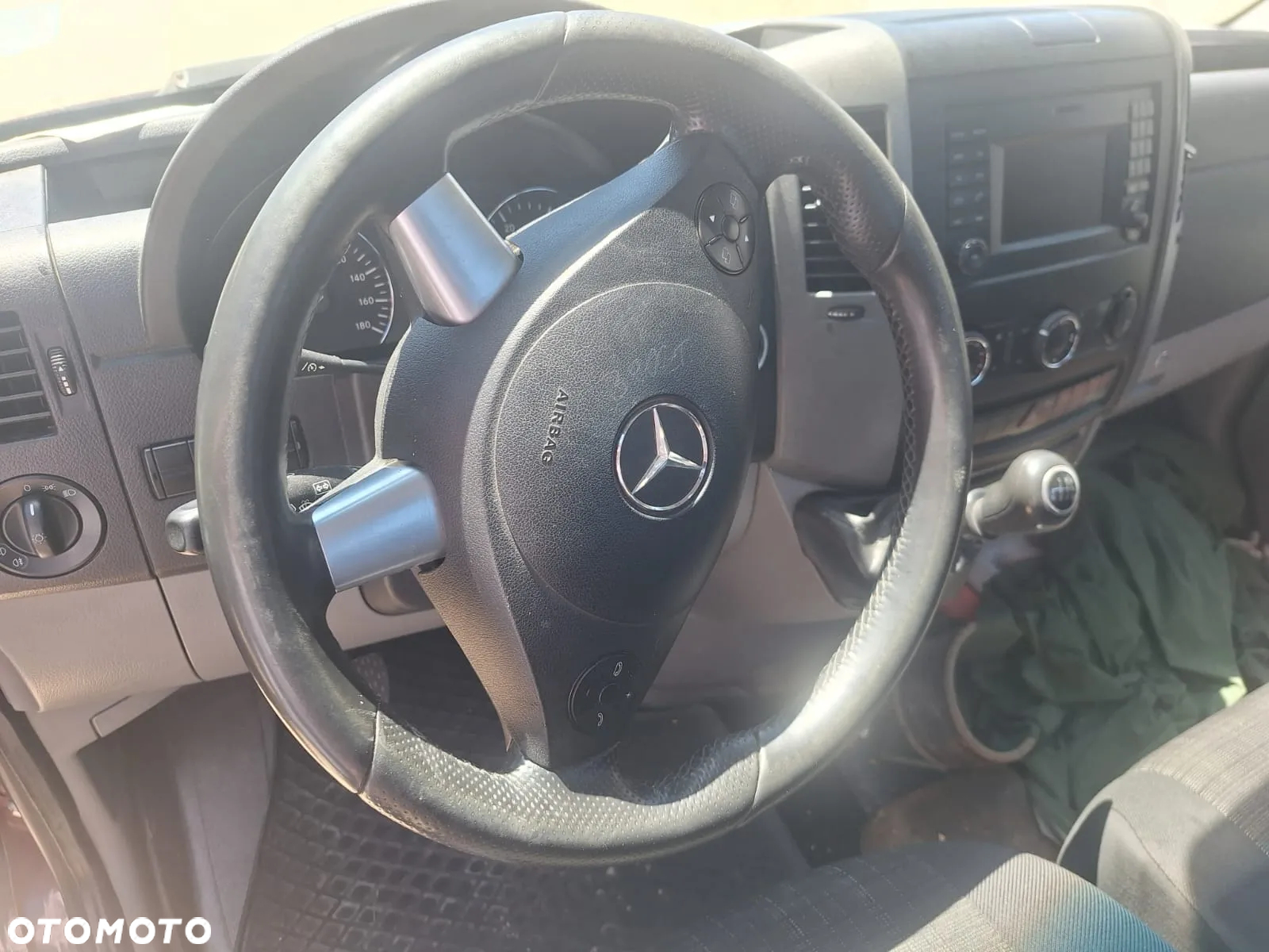 Mercedes-Benz Sprinter - 9