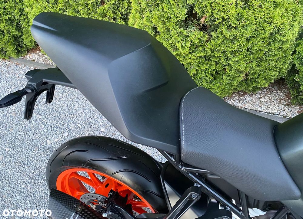 KTM RC 125 - 21
