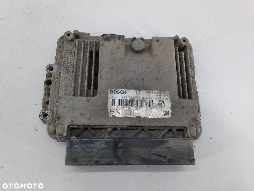 KOMPUTER, STEROWNIK OPEL ZAFIRA B 55205621  0281013593 1.9 CDTI - 1