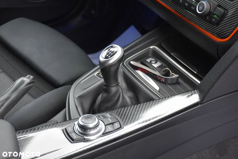 BMW Seria 3 318d Blue Performance Sport Line - 27
