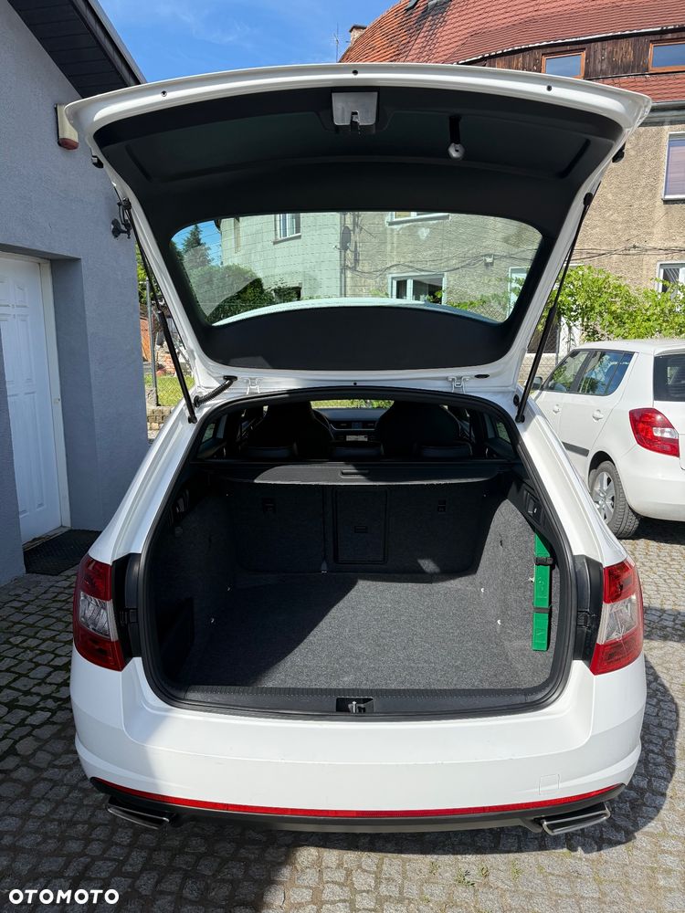 Skoda Octavia 2.0 TDI (Green tec) RS - 19