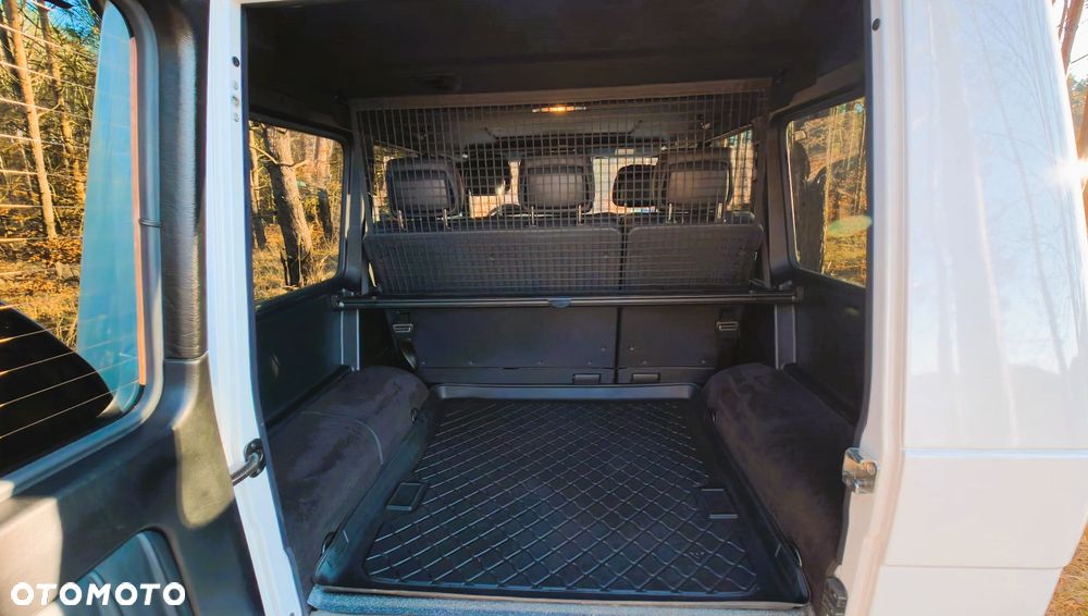 Mercedes-Benz Klasa G 350 BlueTEC 7G-TRONIC - 23