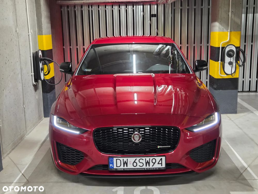 Jaguar XE 2.0 P250 R-Dynamic Black - 29