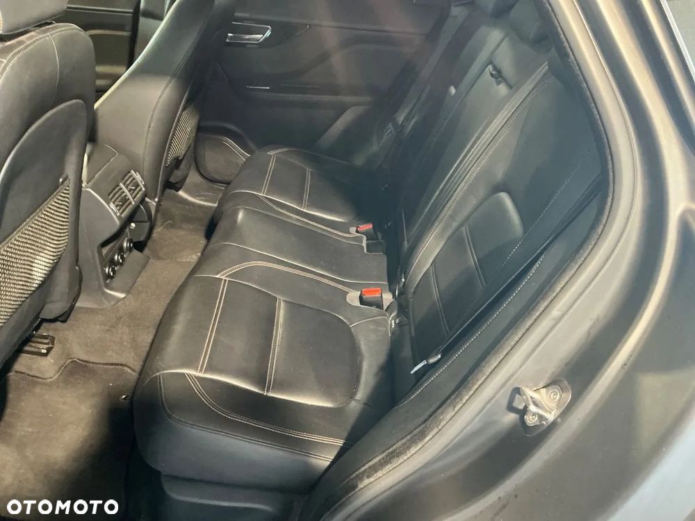 Jaguar F-Pace 2.0 i4D AWD Prestige - 9