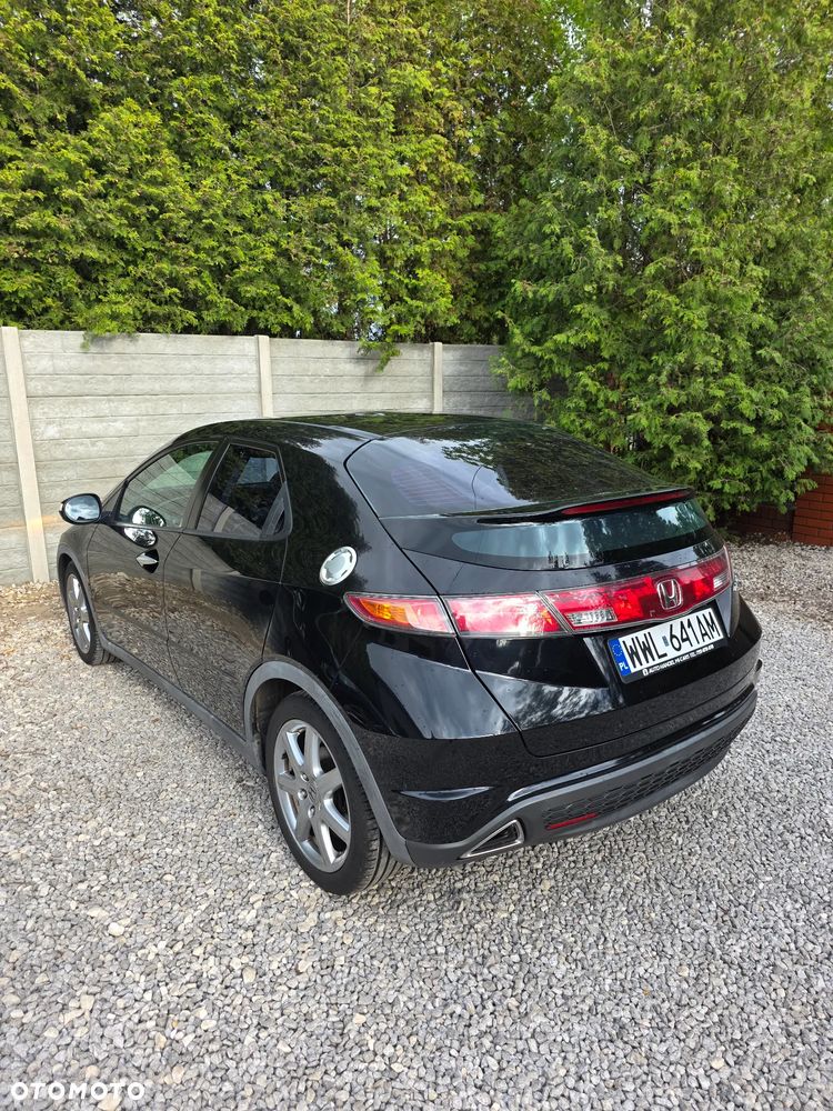 Honda Civic 1.8 Comfort - 8