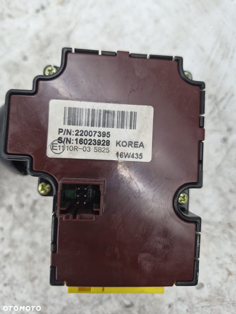 PRZEŁĄCZNIK KIERUNKOWSKAZÓW RENAULT GAMMA T - 4