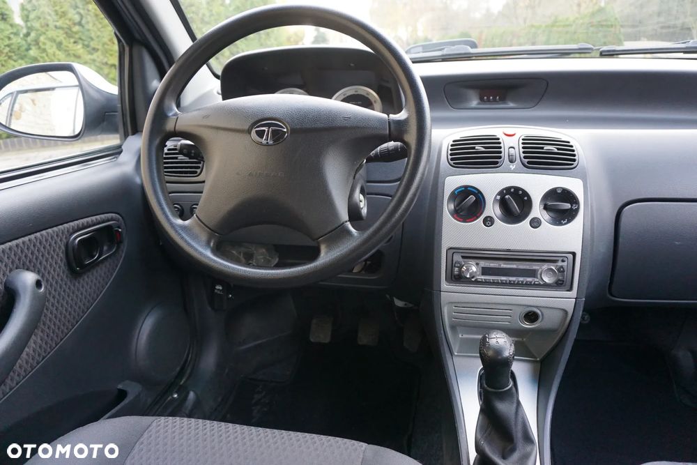 Tata Indica 1.4 GLS - 12