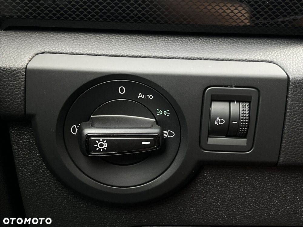 Volkswagen T-Cross - 36