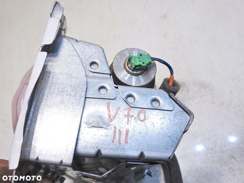 PODUSZKA AIRBAG PASAŻERA VOLVO V70 III 30721035 - 2