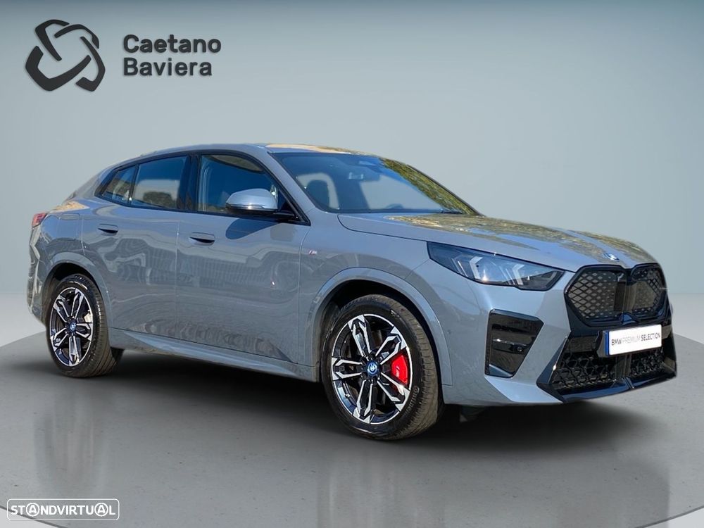 BMW iX2 eDrive20 Pack Desportivo M Pro - 24