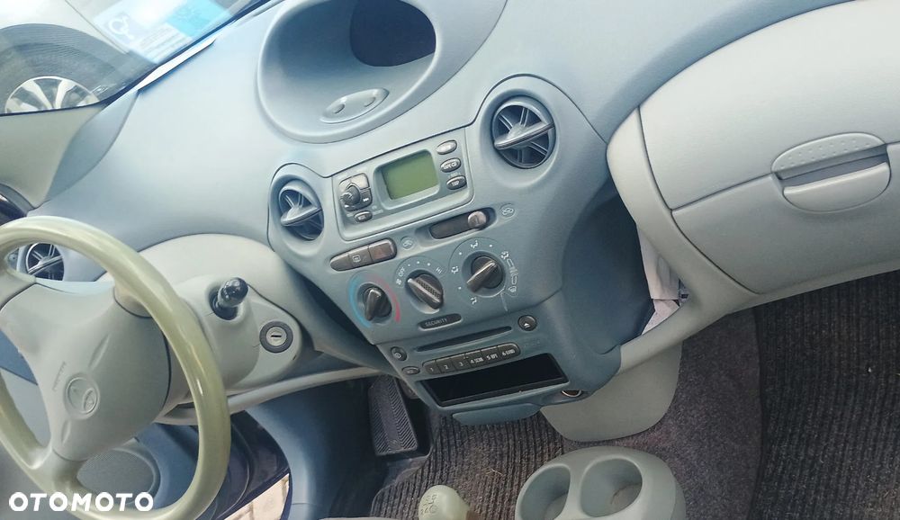 Toyota Yaris 1.0 Terra - 3