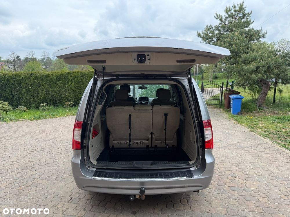 Chrysler Town & Country 3.6 Touring - 10