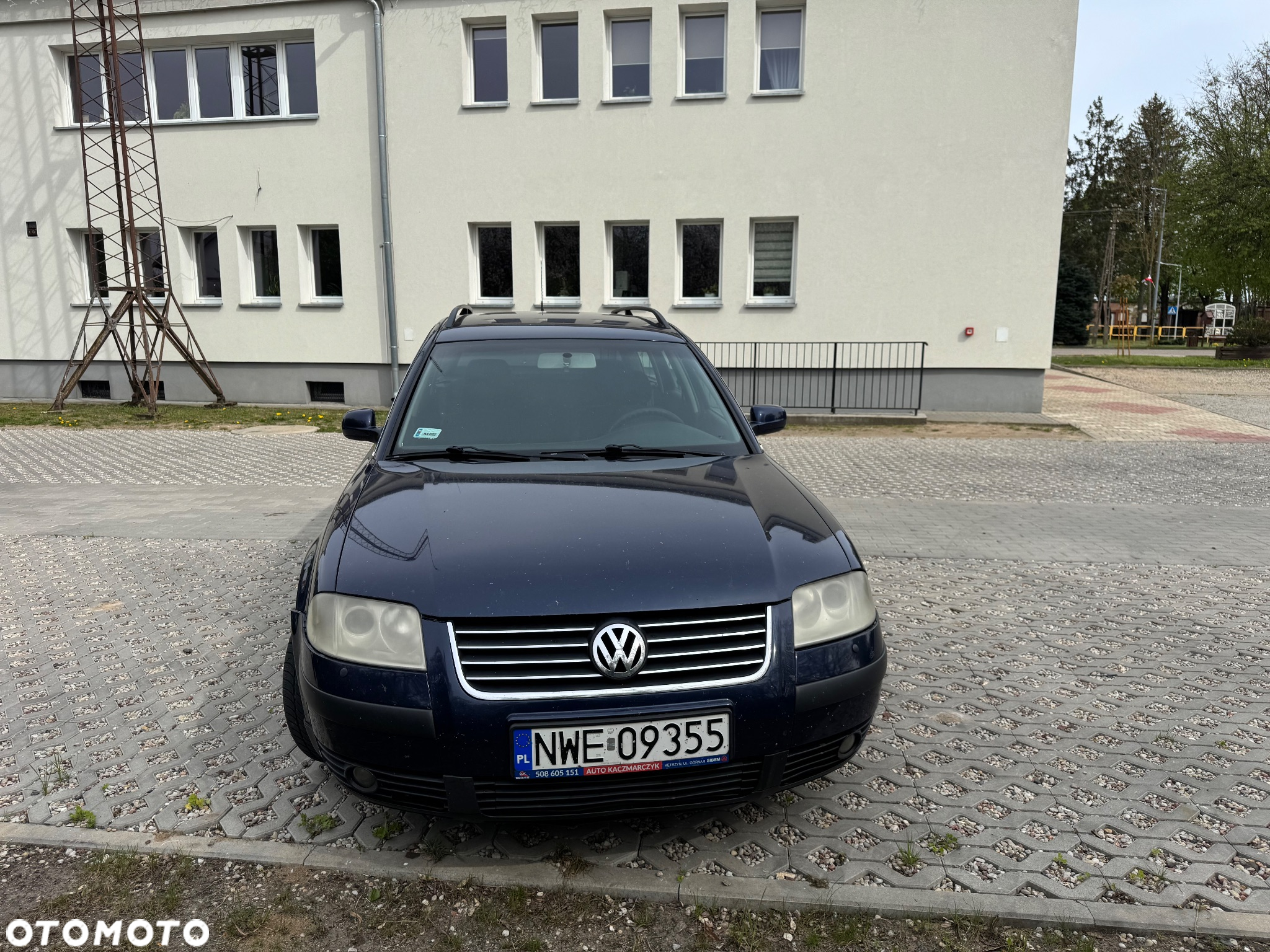 Volkswagen Passat 1.9 TDI Basis - 2