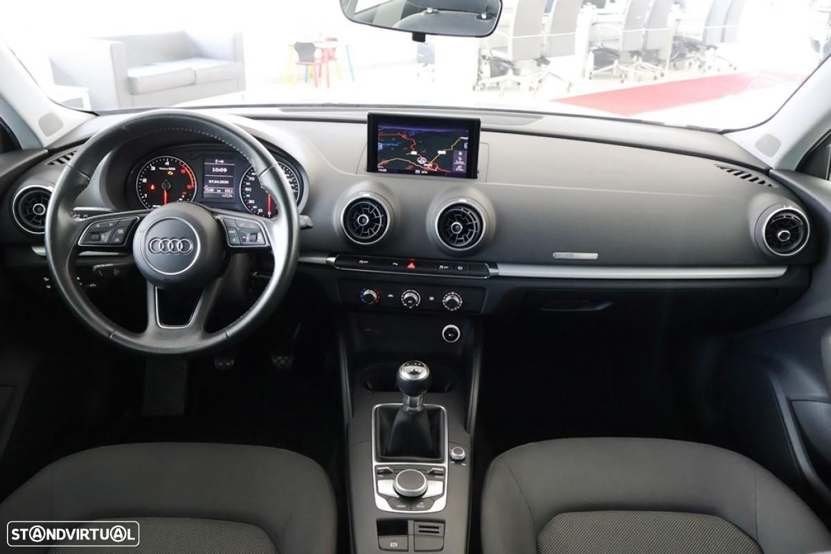 Audi A3 Sportback 1.6 TDI - 19