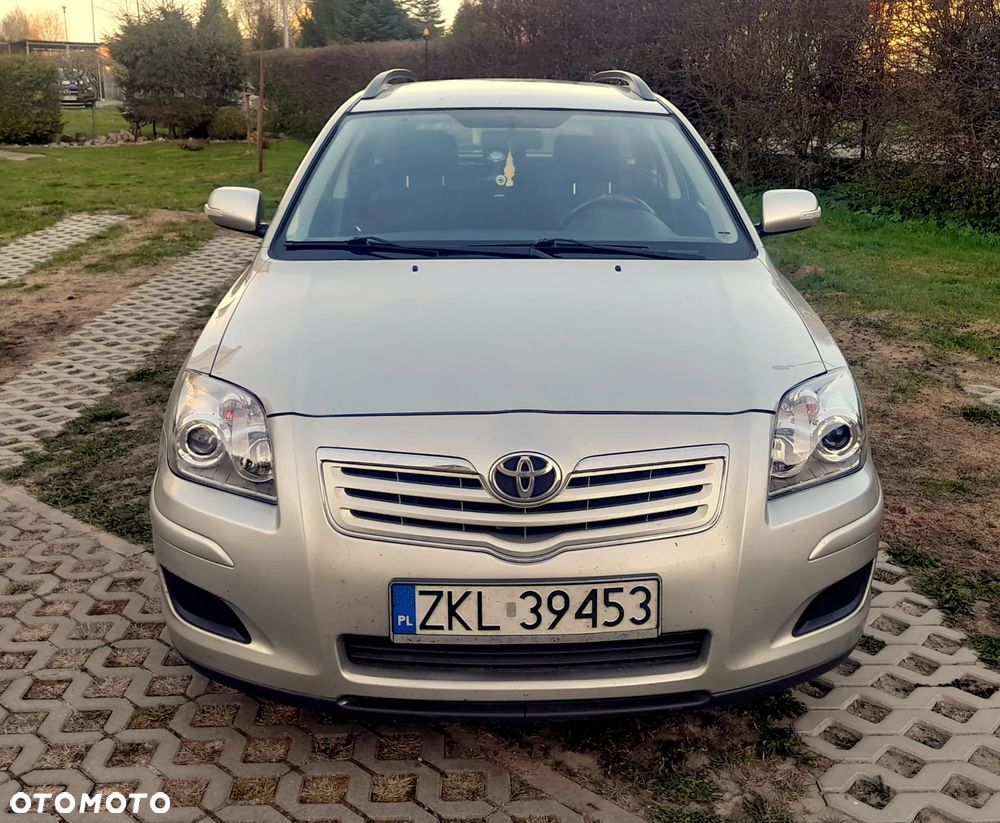 Toyota Avensis 1.8 VVT-i Luna - 6