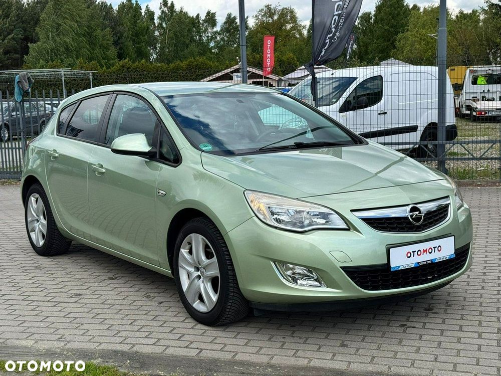 Opel Astra 1.4 T Enjoy - 8