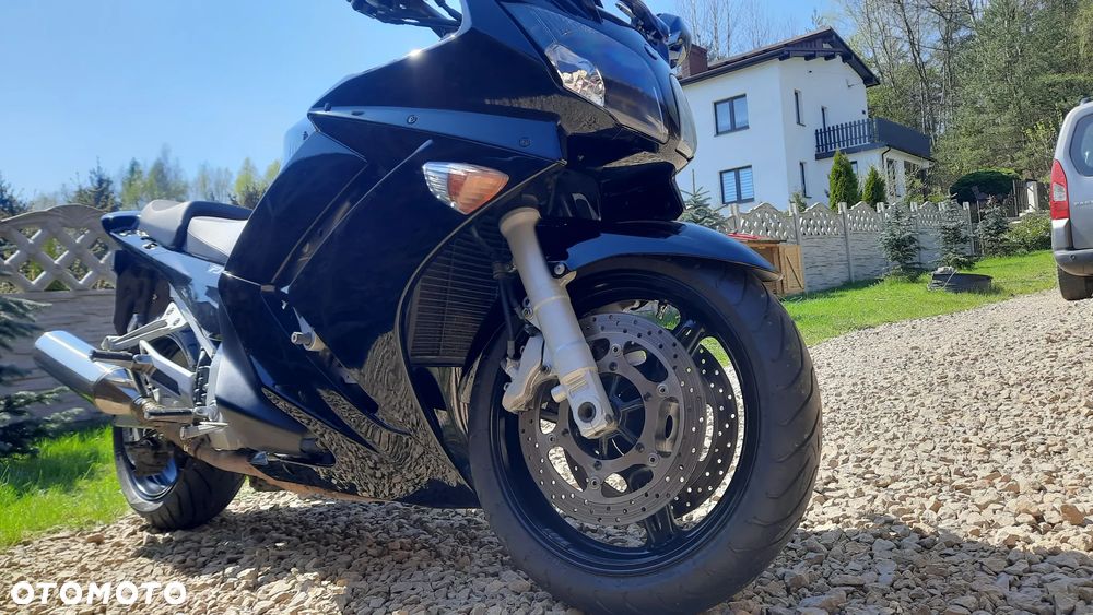 Yamaha FJR - 3