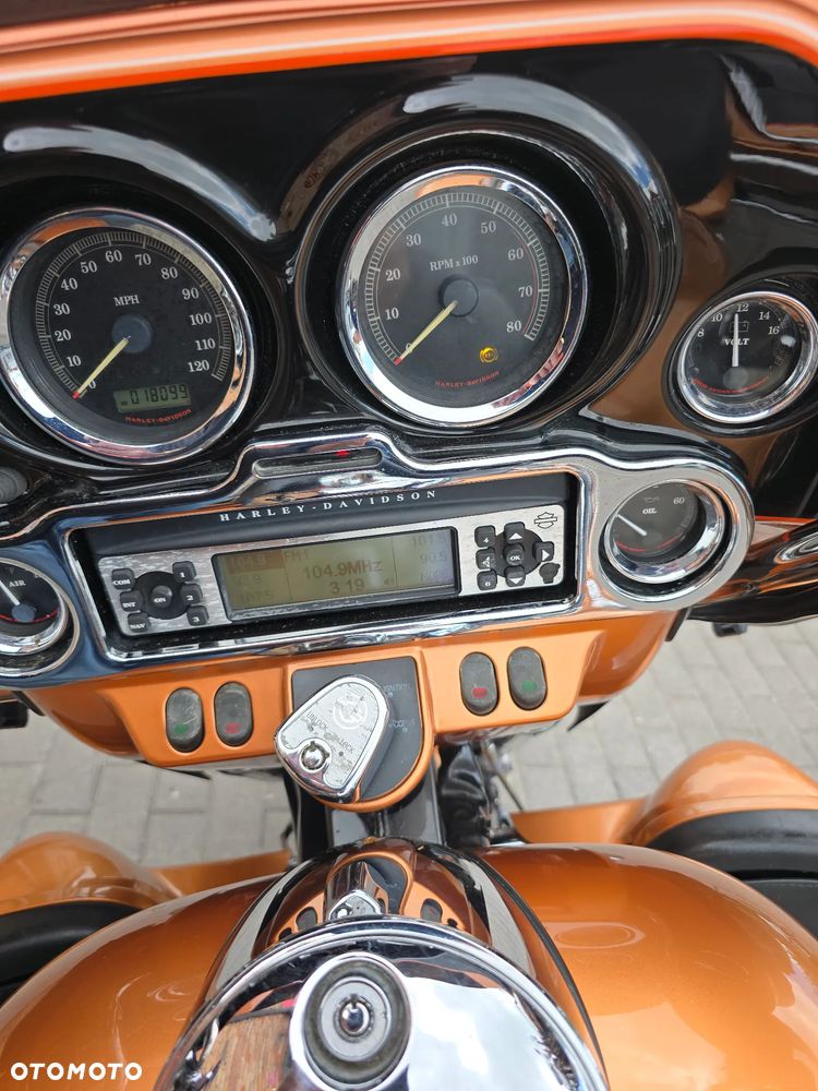 Harley-Davidson FLHTCU Ultra - 18