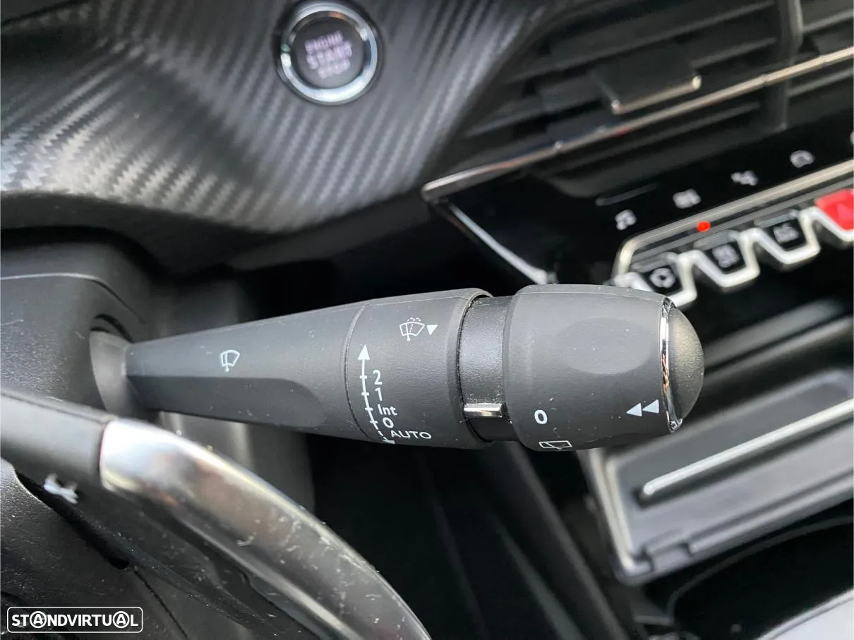 Peugeot 208 1.2 PureTech GT Line EAT8 - 30