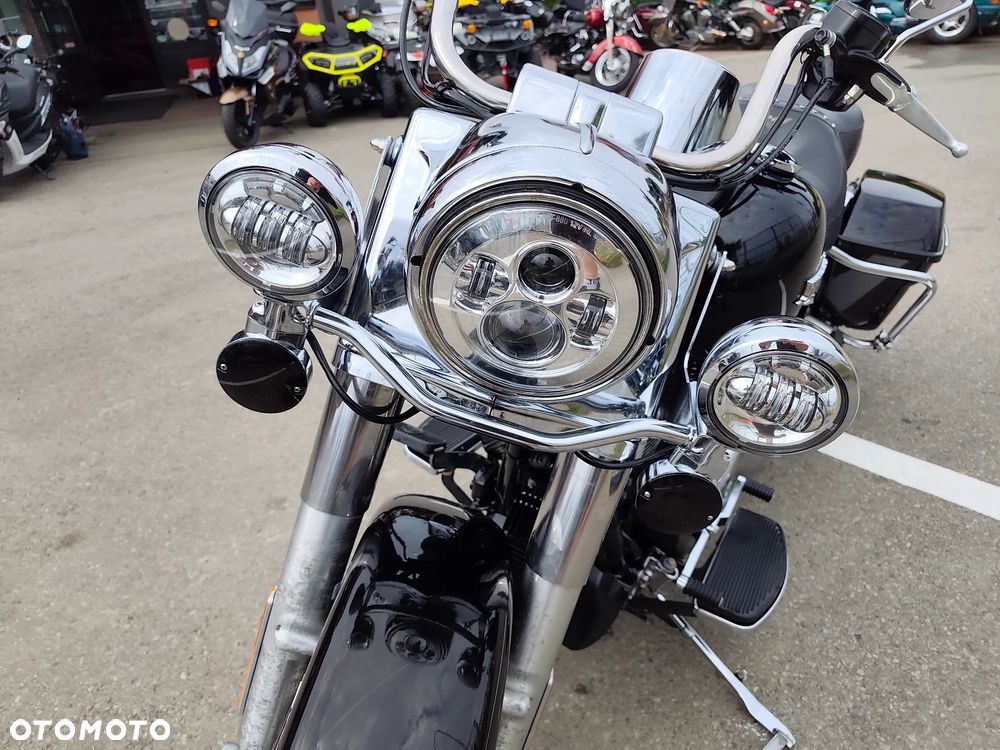 Harley-Davidson Touring Road King - 8
