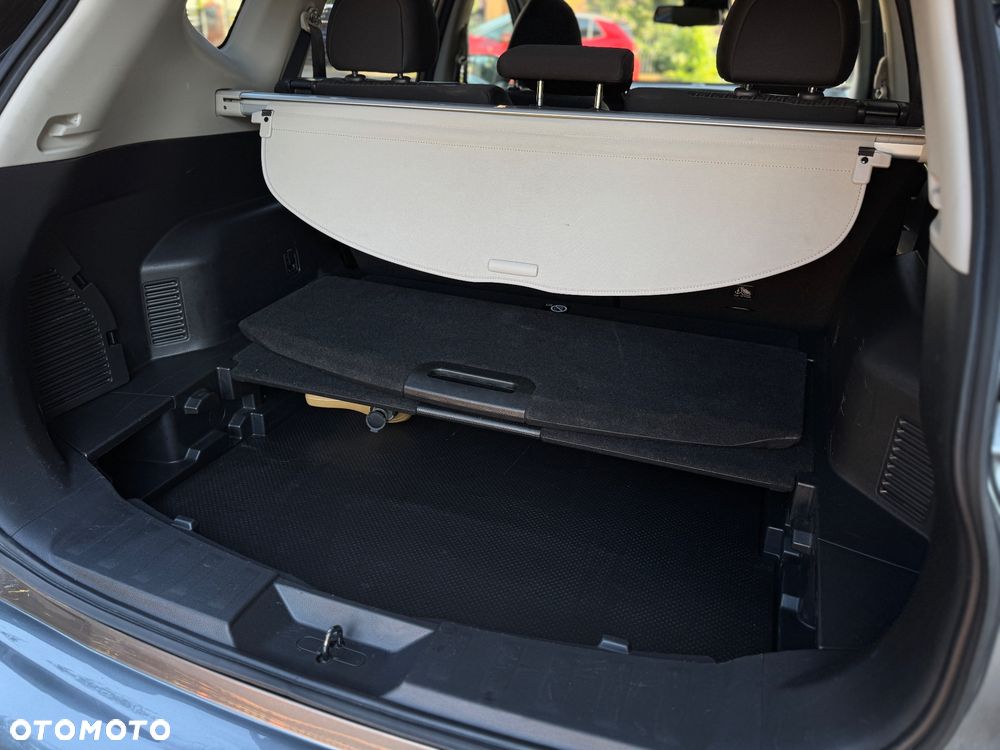 Nissan X-Trail 1.6 DIG-T N-Connecta 2WD - 21
