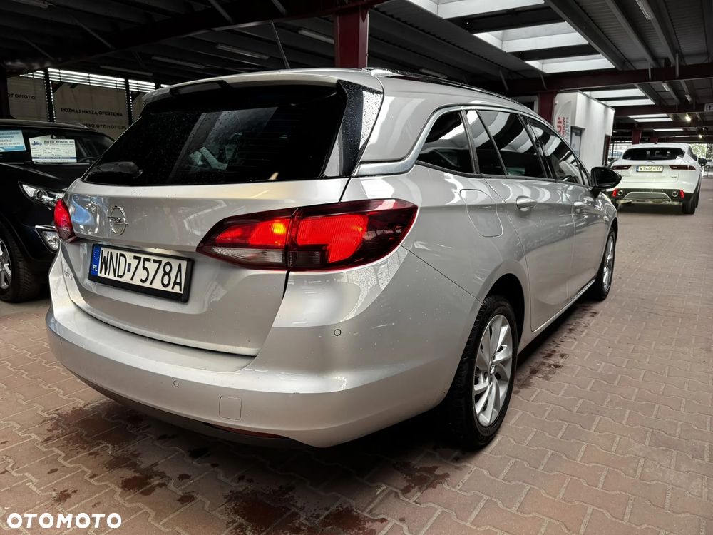 Opel Astra 1.2 T Elegance S&S - 10