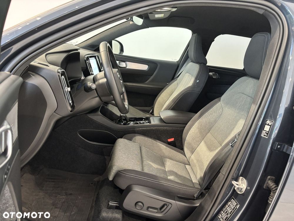 Volvo XC 40 - 22